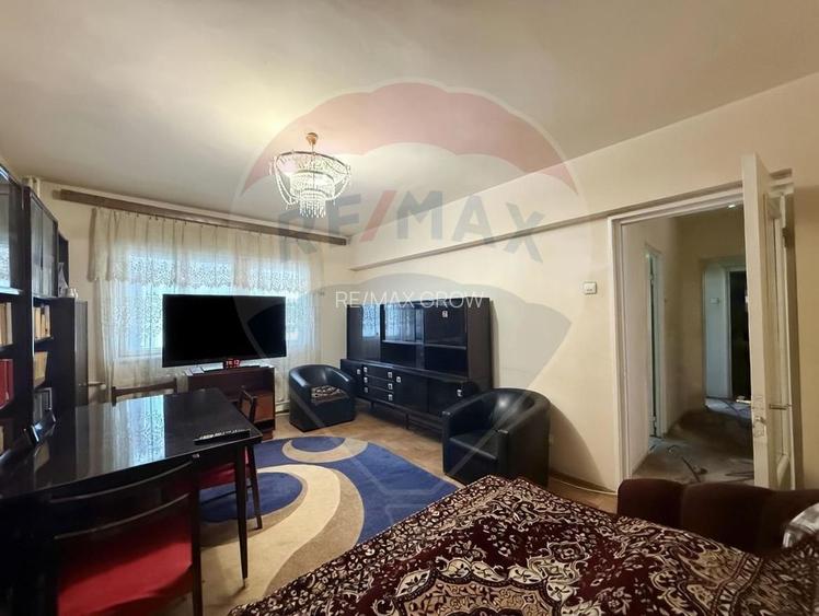 Apartament 4 camere, etaj 1, decomandat, zona centrală - 11