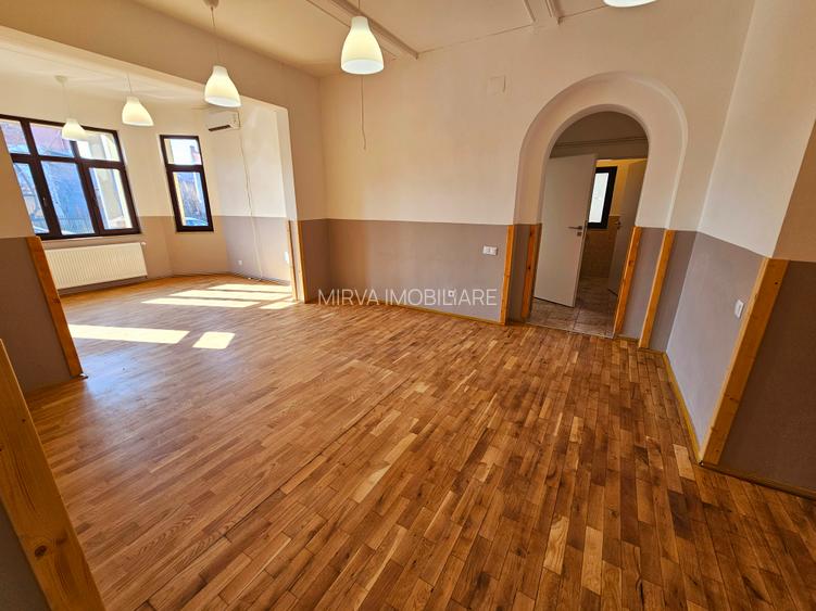 2 Vile Interbelice | Zonă Centrală | Renovate Integral 2024 - 19