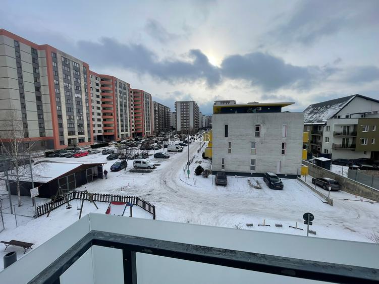 Vanzare apartament 2 camere in Tractorul zona Coresi - 11