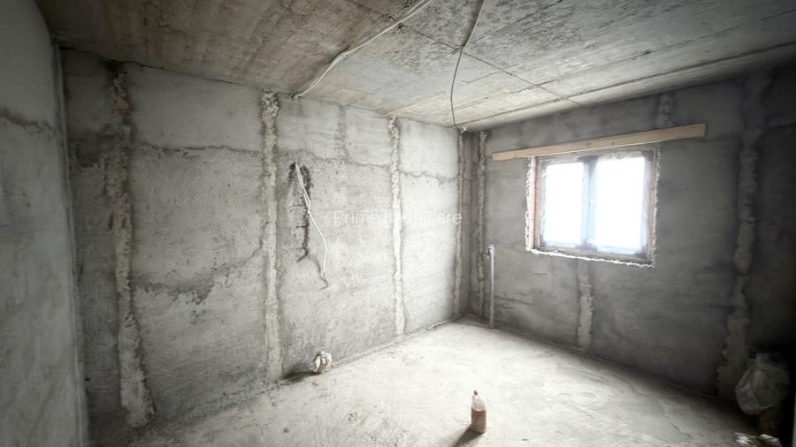 Casa de vanzare la rosu | 180 mp | 710 mp teren | Blaj - 5