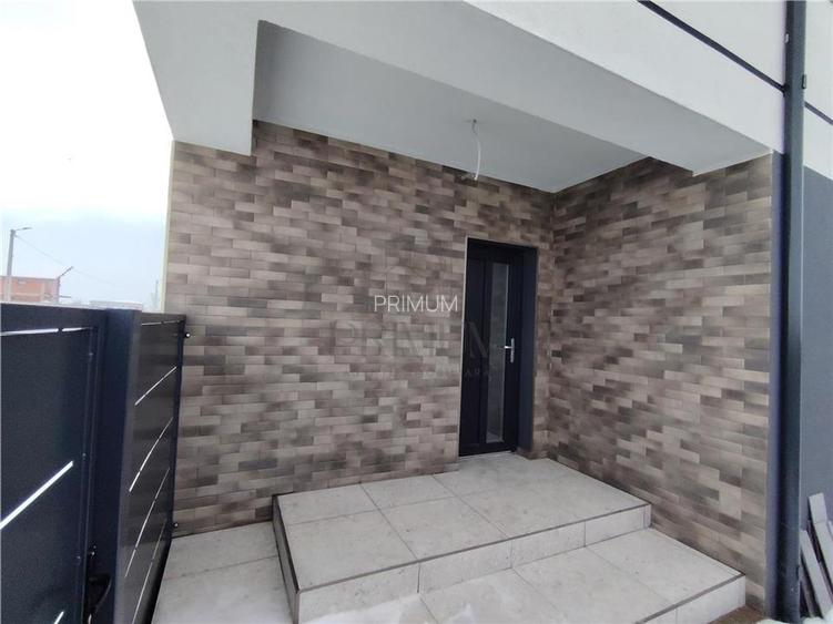 COMISION ZERO  -  Duplex modern - separat prin camera tehnica - teren generos. - 4