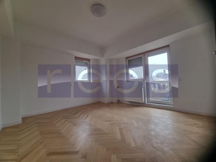 VANZARE 4 CAMERE DECOMANDAT -UNIRII - VEDERE FANTANI - 104mp - 3