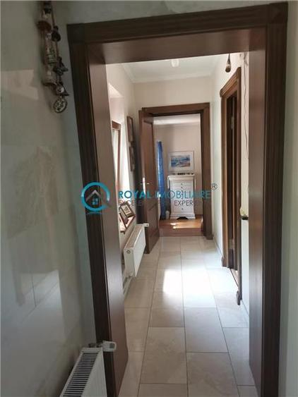 Royal Imobiliare - Inchiriere apartament in vila cu gradina