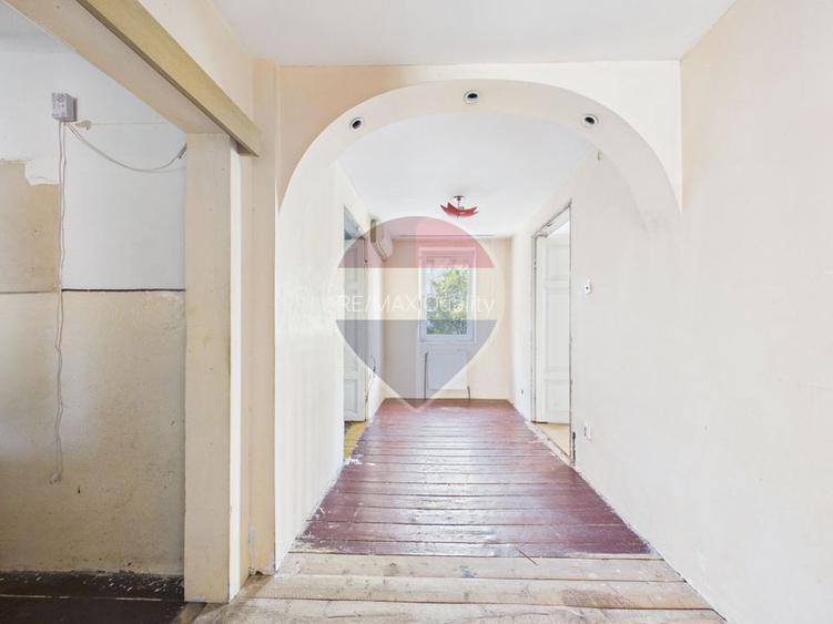 Casa cu 8 camere de vanzare | rezidential si comercial | Nerva Traian - 12