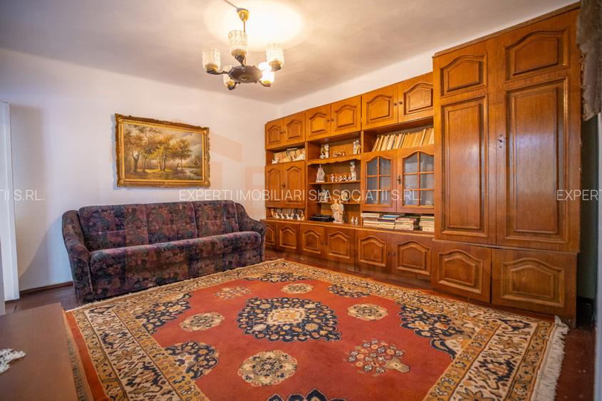 Casă de vânzare in Ovidiu | 3 camere | Teren 335mp - 12