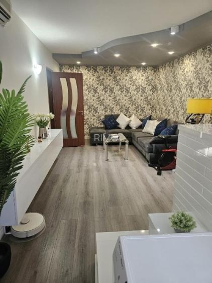 Apartament 3 camere Decomandat - 16