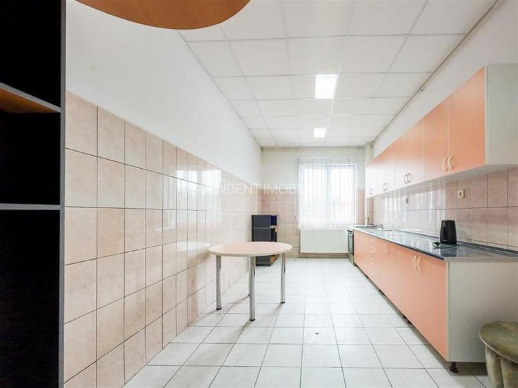 FILM! Spatiu comercial pe 150mp, compozitie adaptabila, Central, Covasna - 16