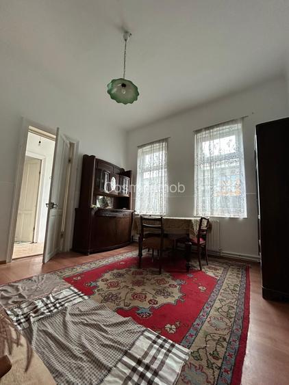 Casa 3 camere, 300 mp teren zona super buna - 2