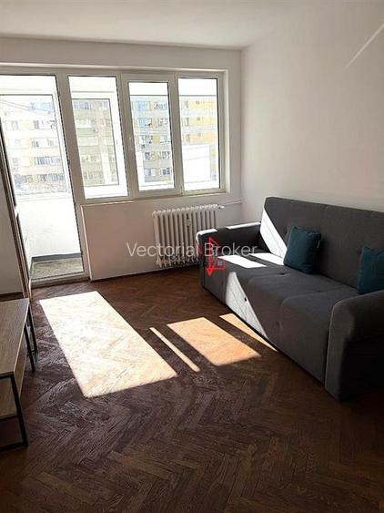 Apartament et.6/10 zona Colentina- Teiul Doamnei - 2
