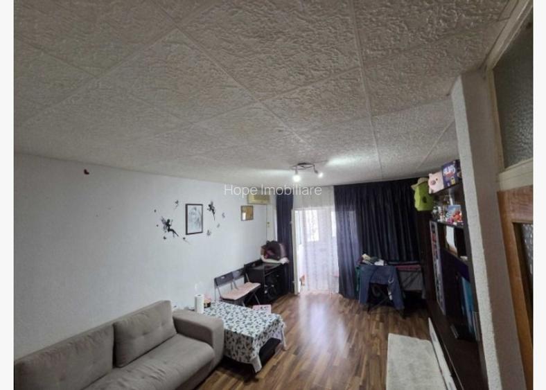 Mall Vitan - Garsoniera spatioasa - 2