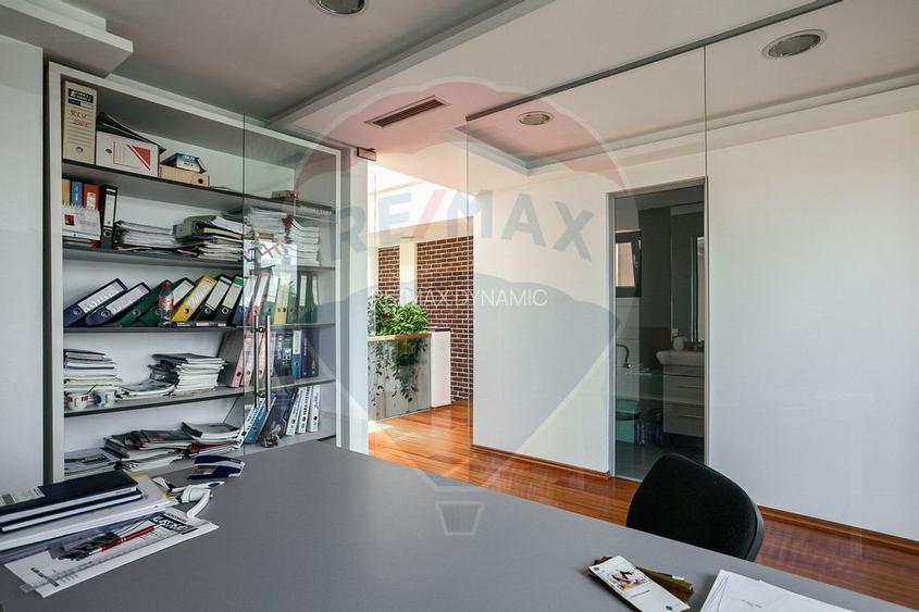 Clădire de birouri Micalaca pe principală, vad si vizibilitate sporită - 15