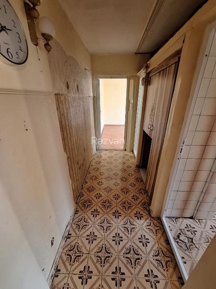 APARTAMENT 3 CAMERE * ETAJ 2 * TOMIS NORD * STR TULCEA NR 5 *  STRADAL * GAZE  - 11