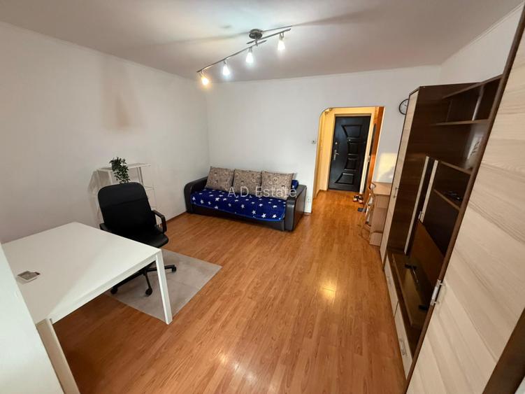 Garsoniera Auchan Vitan An  Constructie 1979 Metrou Dristor 14 min - 2