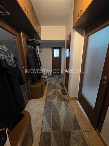 Apartament 4 Camere Micro 16 Et II - 12