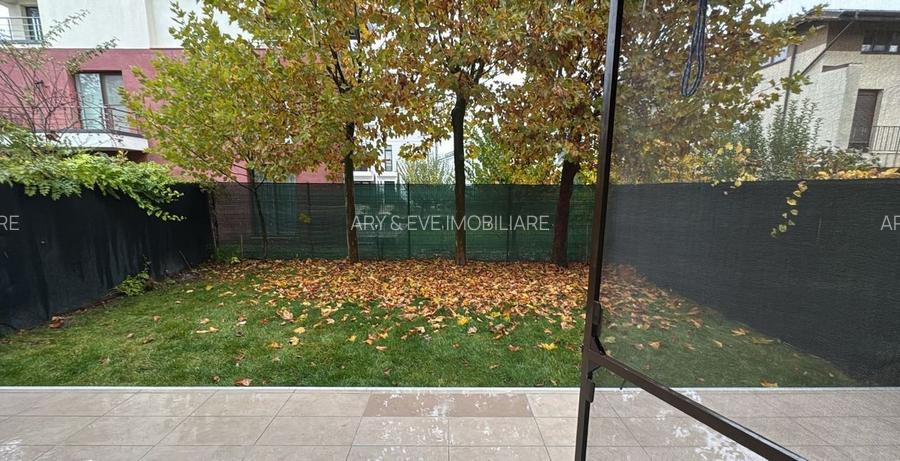 Vila eleganta  vis- a- vis de Porsche Pipera - 14