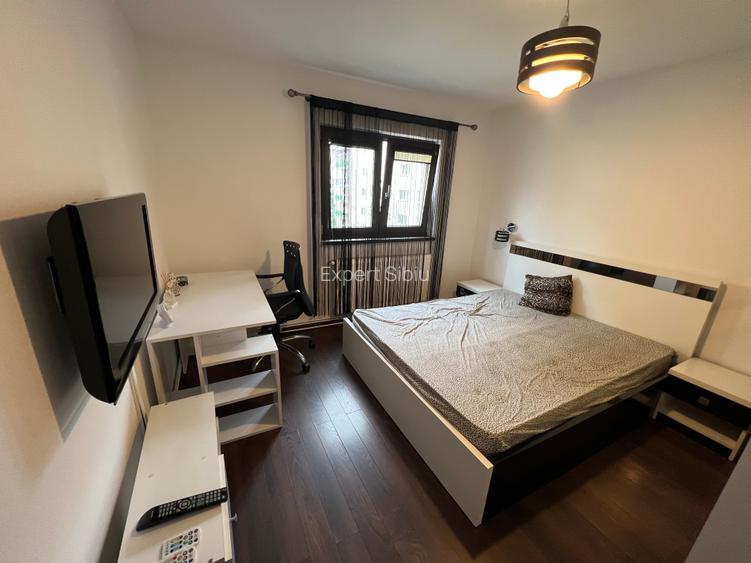 Apartament 2 camere decomandat,renovat, zona Centrala - 4