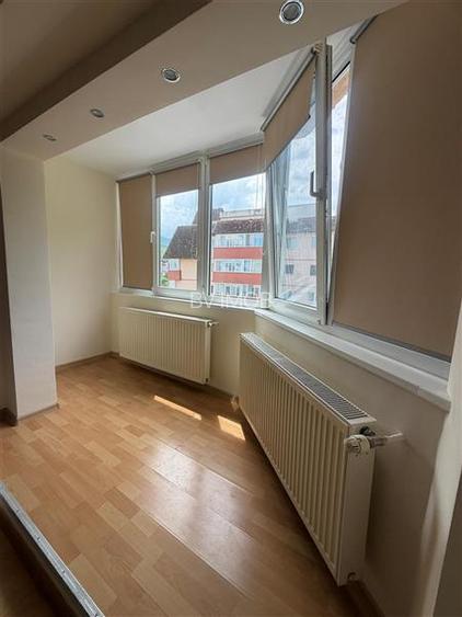 Inchiriere garsoniera decomandata  in bloc de apartamente,intrare Racadau - 11
