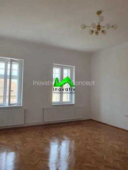 Apartament spatiu birou de inchiriat 2 camere Sibiu Ultracentral Mitropoliei - 2