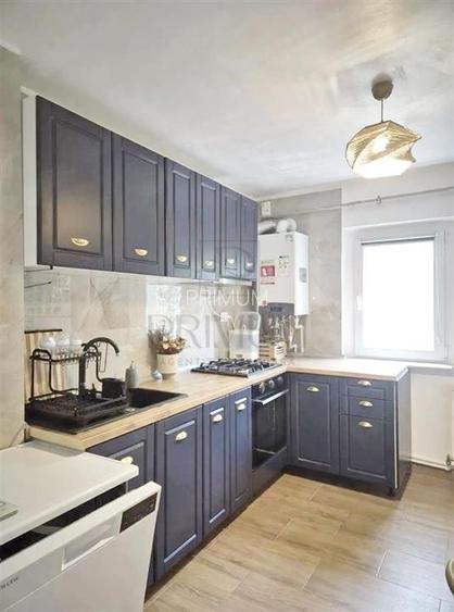 COMPLEX STUDENTESC - 3CAM - SPATIOS - CENTRALA/AC - RENOVAT - POZITIE EXCELENTA - 5