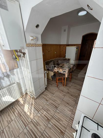 Apartament 2 camere, decomandat, etaj intermediar, zona foarte linistita - 4
