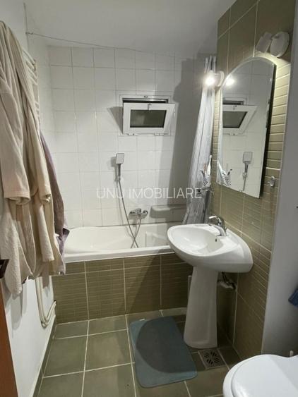 3 Camere 69mp parter inalt BLOC 1984 zona Nicolina 2 Prima Statie LIDL - 6