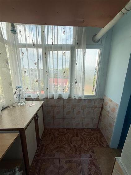 Apartament cu 2 camere decomandat - Nicolina 1 - Lidl - 7