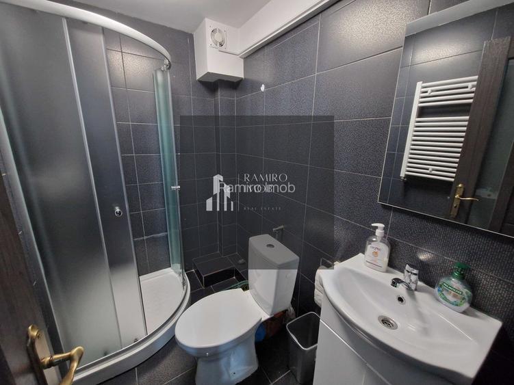 GARSONIERA 30MP, INVESTITIE, EROII REVOLUTIEI - 13