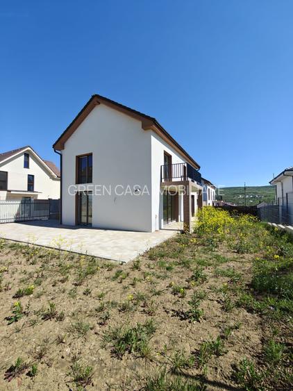 Casă cu garaj de vânzare – Chinteni, zonă liniștită - 4