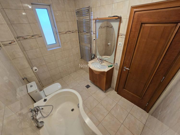 Apartament pe 2 etaje l curte de 187 mp  HERASTRAU - 4