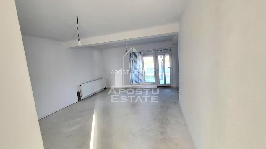 Jumatate de duplex nou cu 4 camere,Parta - 9