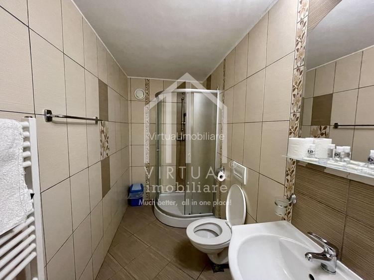 Vila/Pensiune cu 3 corpuri, 34 de camere, sala de fitness - Central - 23