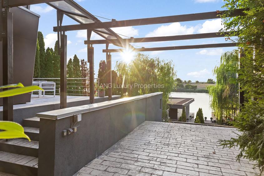 Vila Exclusivistă cu Deschidere la Lac, Piscină și Garaj pentru Barcă în Snagov - 8