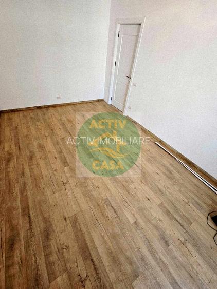 Apartament 3 camere, decomandat, centru, Roman, Neamt - 2