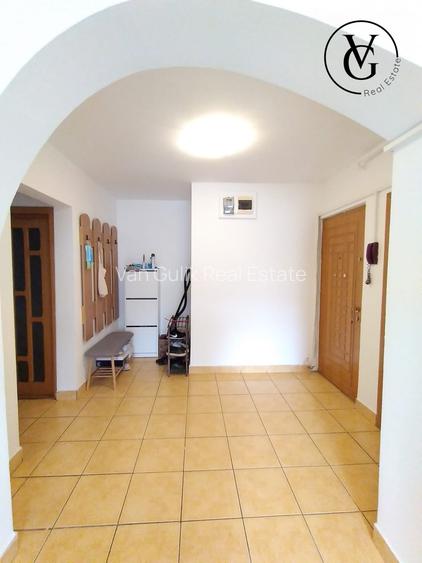 Apartament 3 camere - Apărătorii Patriei - Centrala Proprie - 8
