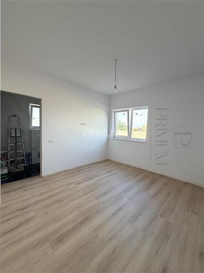 Comision 0 - Duplex pe plan - living mare - 2 bai - 9