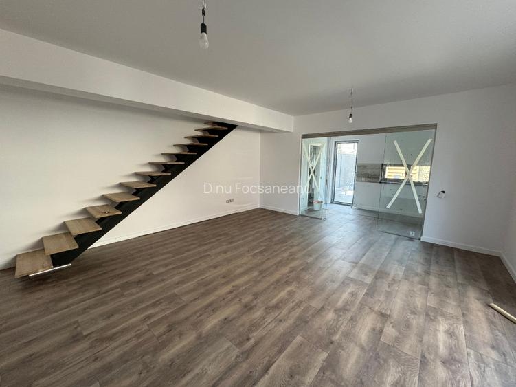 Casa/Vila de vanzare, P+1, 5 camere, curte - 5