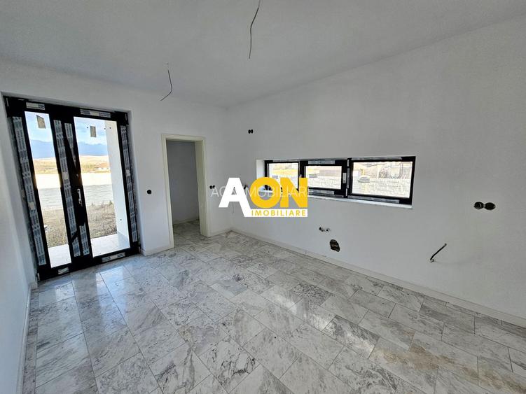 Casa individuala de vanzare, 4 camere, 2 bai, 448mp teren - 5