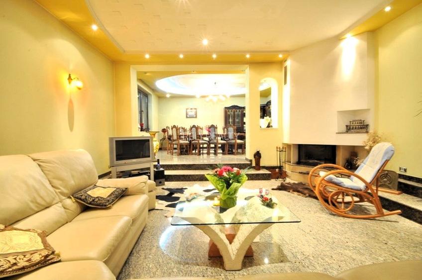 Vila deosebita / S + P + 2 / suprafata utila totala: 428 mp / Zona Transilvaniei - 2