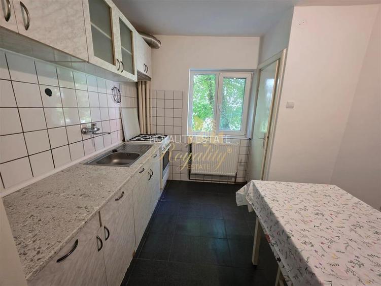 Apartament 2 camere, ETAJ 1,  zugravit recent- Zona Spitalului Judetean - 10