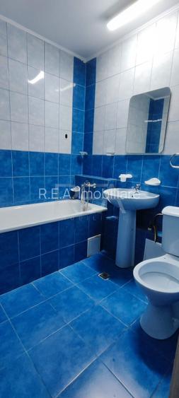 2 camere Vitan decomandat, inst. schimb., an 1983 - 7