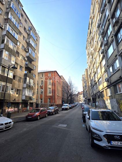 De vanzare 3 camere la Sala Palatului, gata de mutat, fara risc seismic - 28