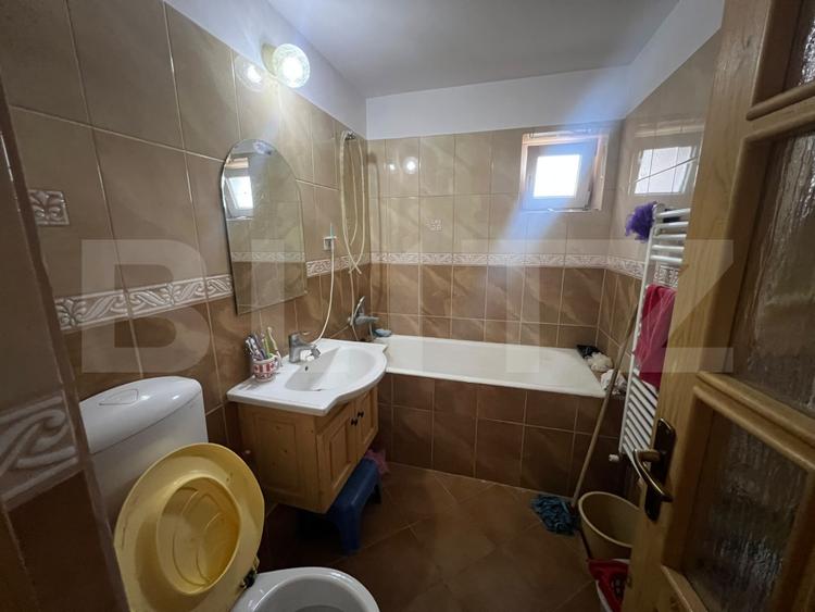 Apartament cu 4 camere, 98 mp, zona Carpati 2
