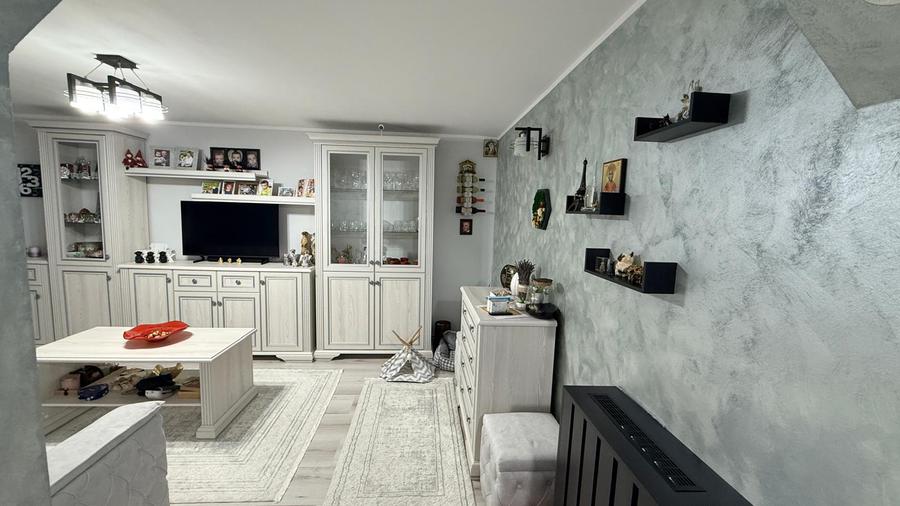 Apartament 4 camere zona Parcul Curcubeului , renovat , mobilat