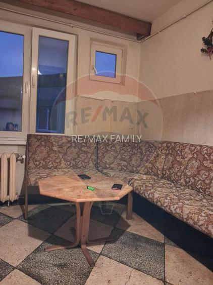 Apartament cu 4 camere de vânzare în zona Iosia - 4