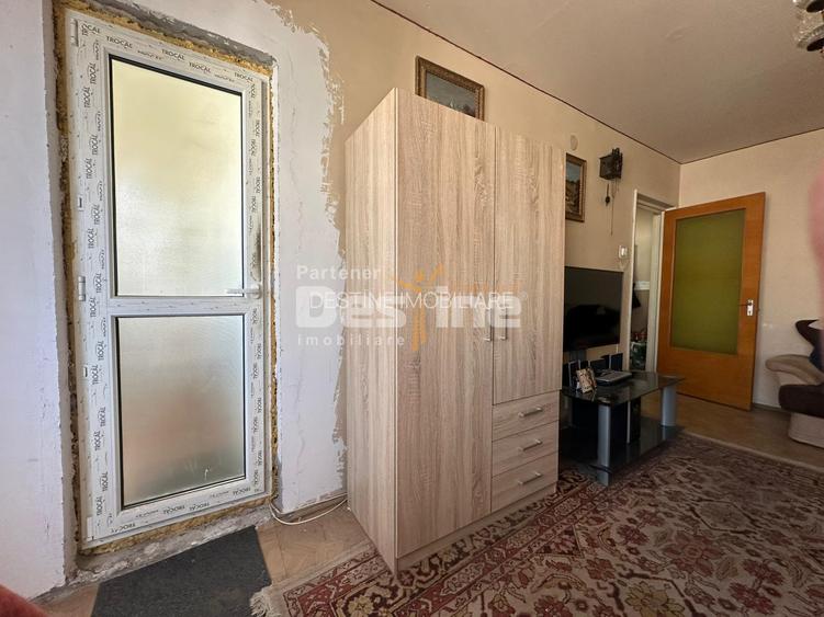Apartament 3 camere decomandat - 2 bai - etaj 7/8 in zona Vitan - 3