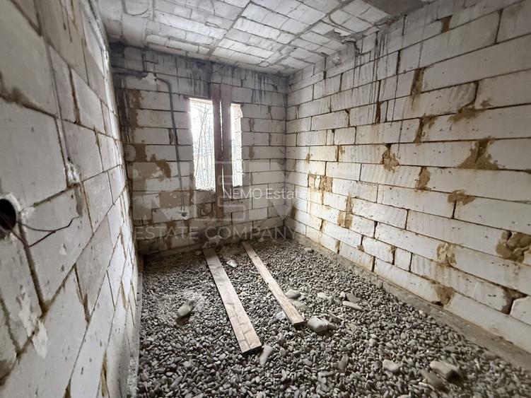 Proprietate de vânzare cu două case | Teren 1.500 mp | Bivolărie - 15