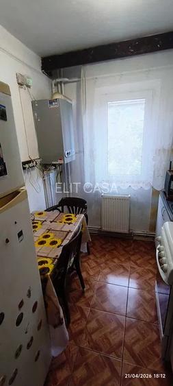 Apartament de 2 camere, etaj 3/4, zona Mircea cel Batran - 3