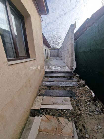 Medeea Casa parter de vanzare 5 camere - 11