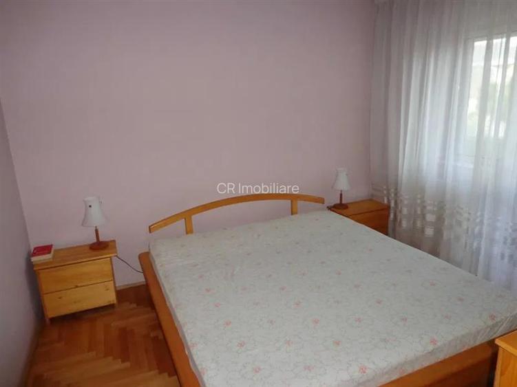 Vanzare apartament 4 camere Piata Victoriei-Guvern - 2