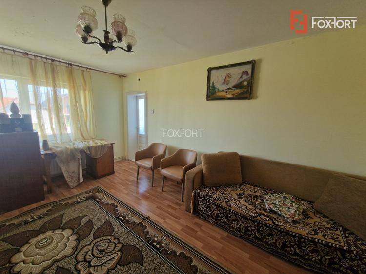 Casa individuala de vanzare cu 7 camere - Recas - 13